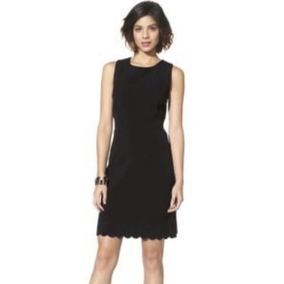 Merona Dresses & Skirts - LBD black ponte scalloped hem dress